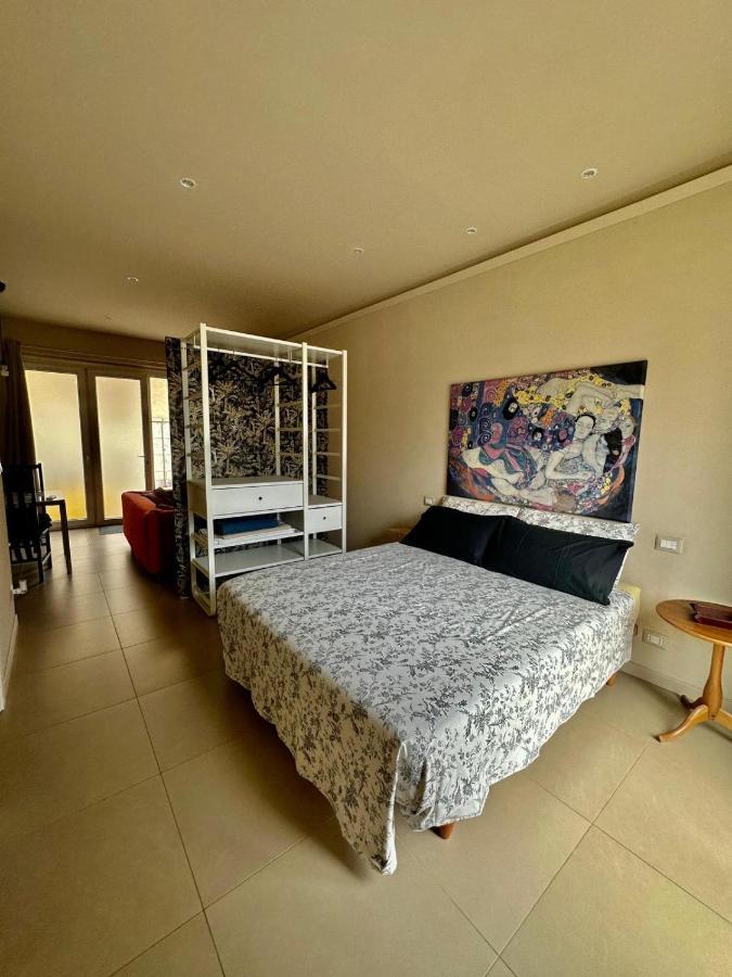 Piccolo Loft In Centro Asti Apartment Екстериор снимка